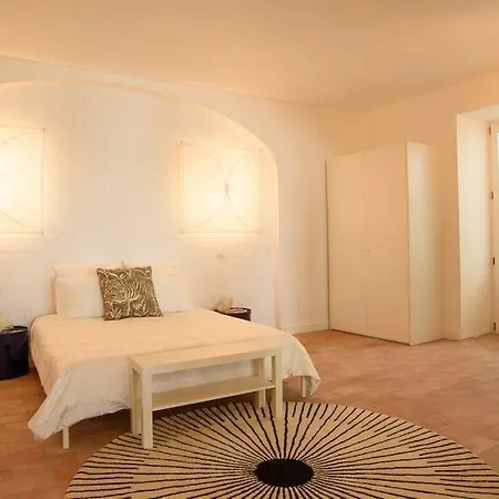 Loft Almirante Design アパート *