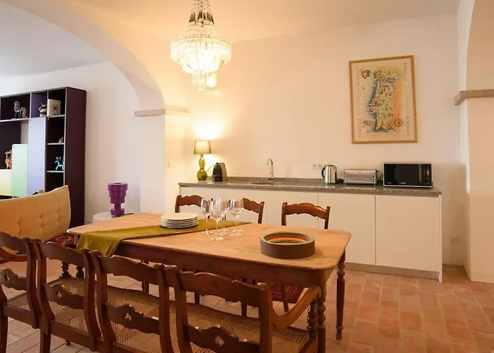 Loft Almirante Design Тавира