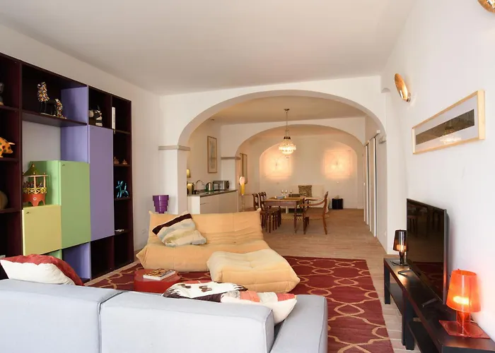 Апартаменты Loft Almirante Design